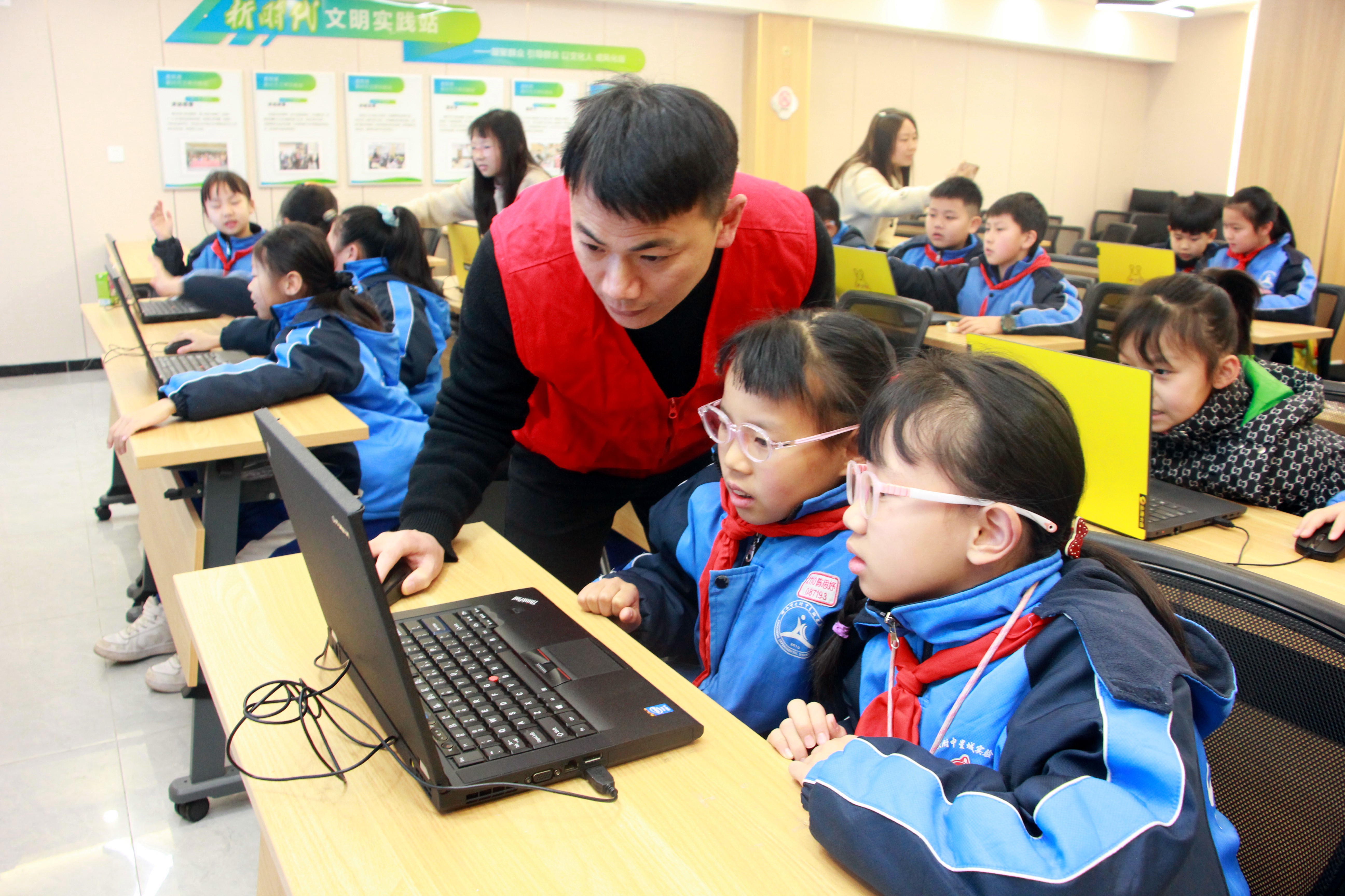微信图片_20250310094027_副本.jpg