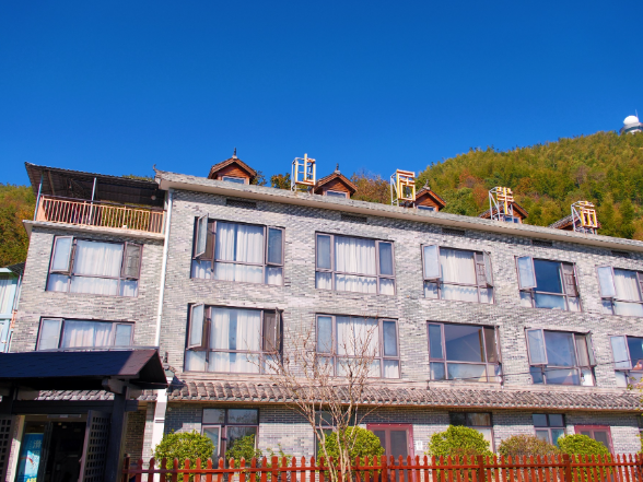 新职引力场 |  民宿主理人肖松：从城市到山野，以一方庭院赋能乡村振兴