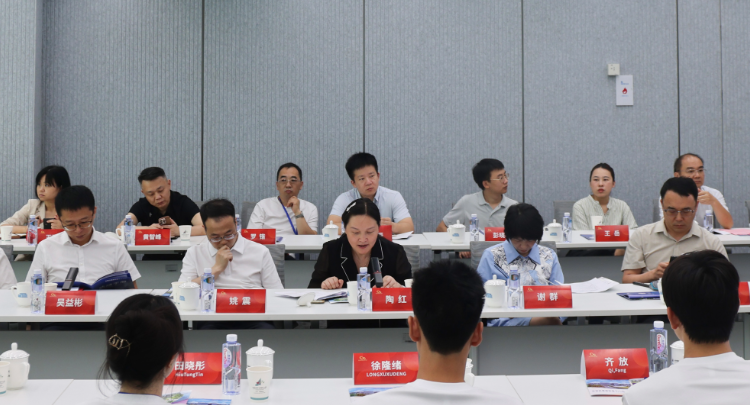2026海智夏令营走进望城 海内外青年共话创新发展