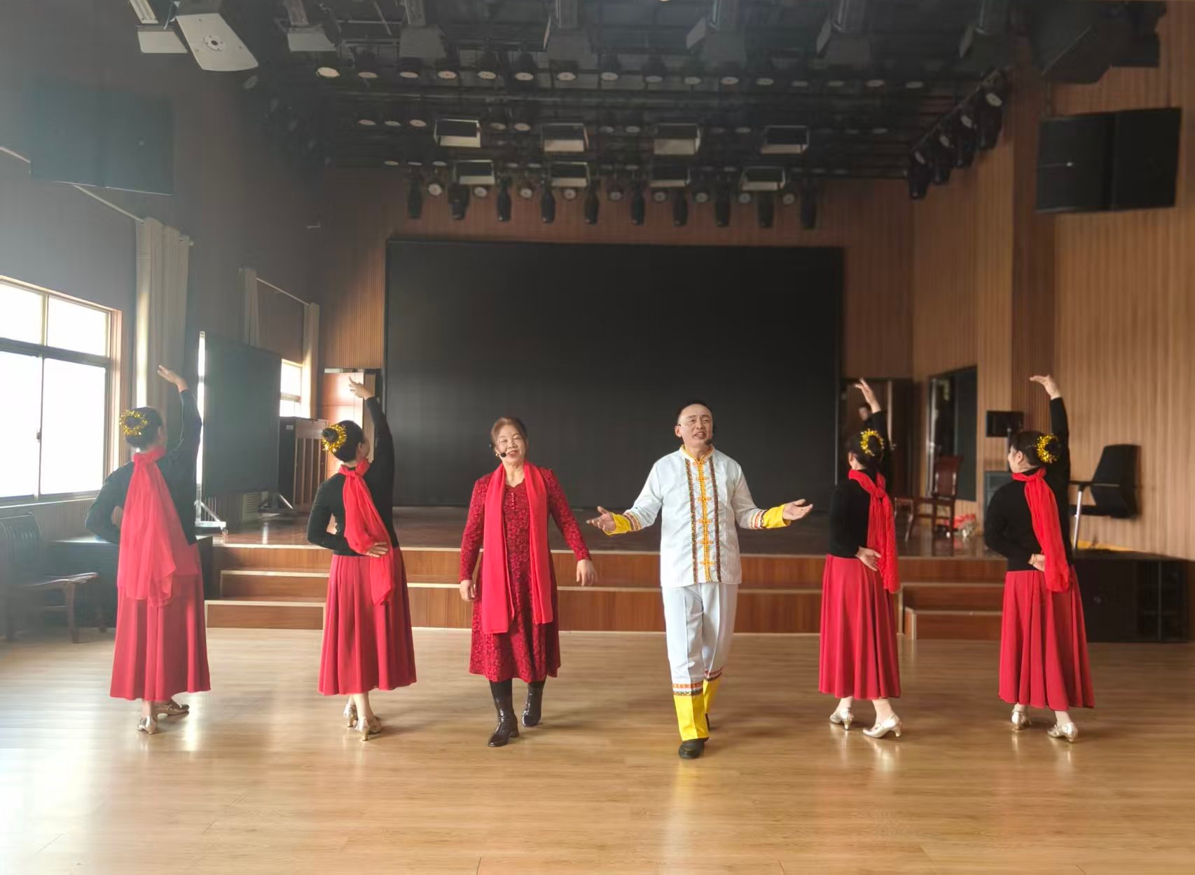 微信图片_20251217221253_244_119.jpg 微信图片_20251217221253_244_119.jpg