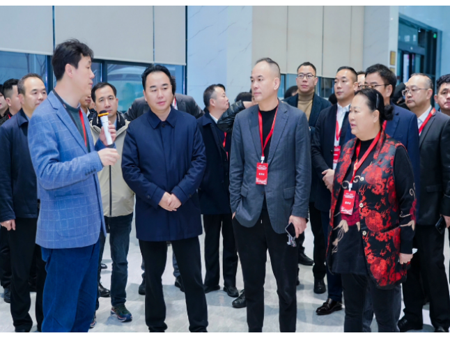 50位异地湘商会长齐聚望城：凝聚合作共识 共绘发展新篇章