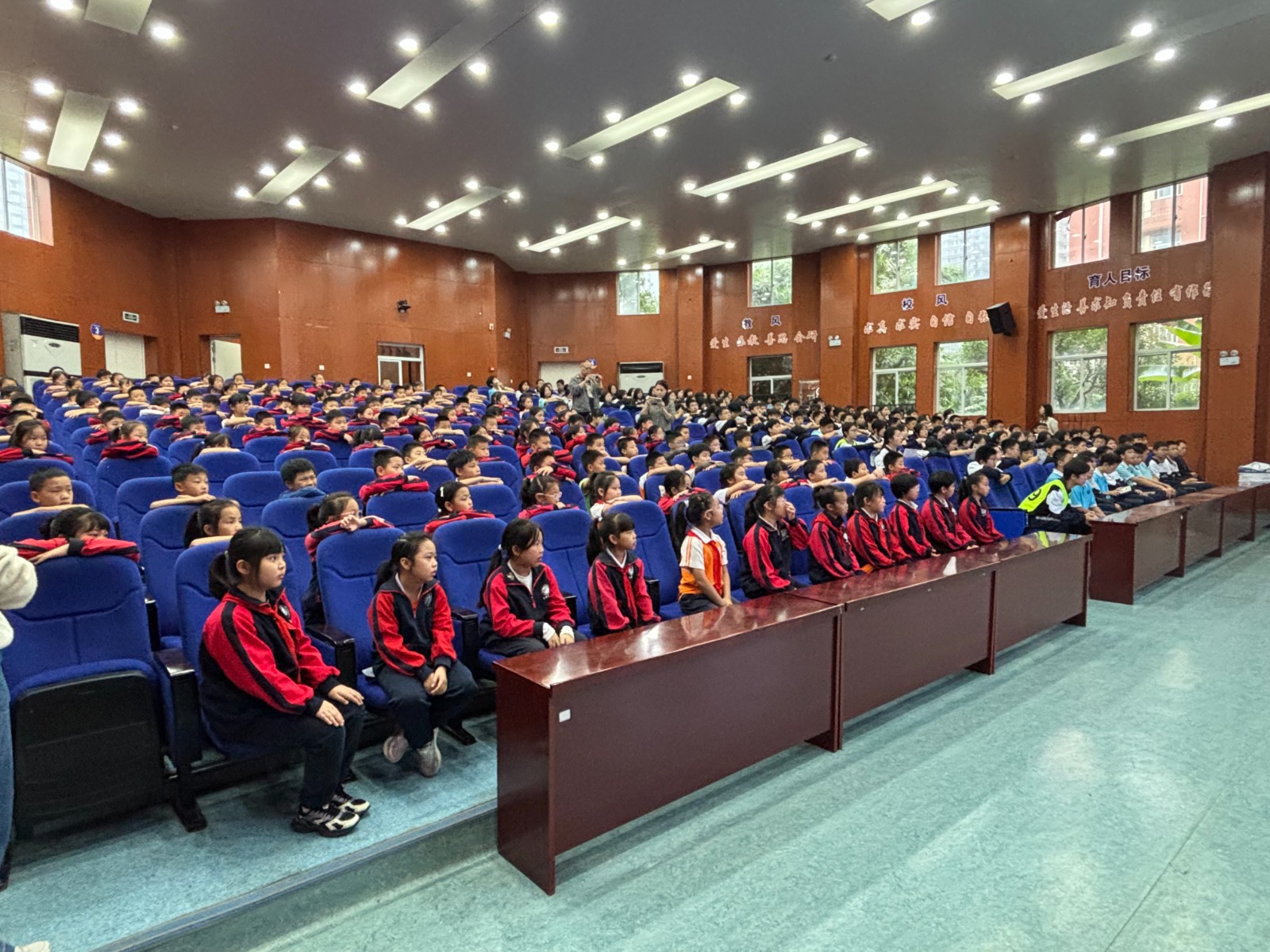 95ecd0f690231bc2a526efbafb09fdb.jpg 95ecd0f690231bc2a526efbafb09fdb.jpg