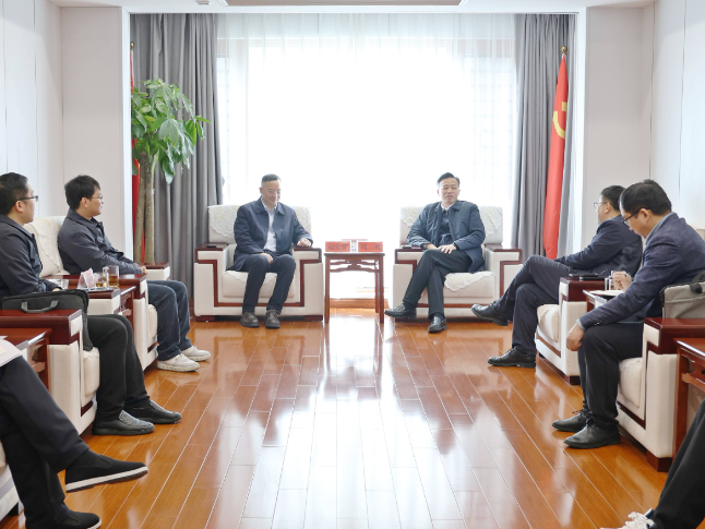 四川长虹新能源科技股份有限公司负责人来华容考察调研  