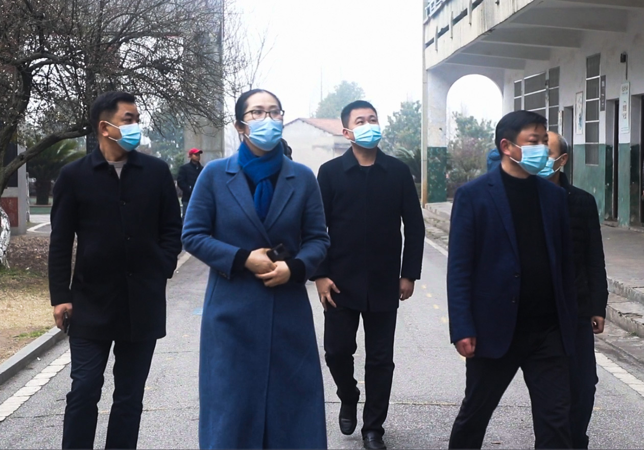 涂娟检查开学暨校园安全工作__华容县站