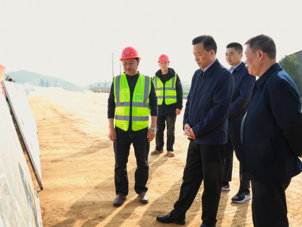 周鹏调研全县交通运输工作