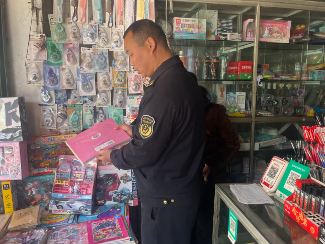 “扫黄打非”常态化  筑牢文化安全线