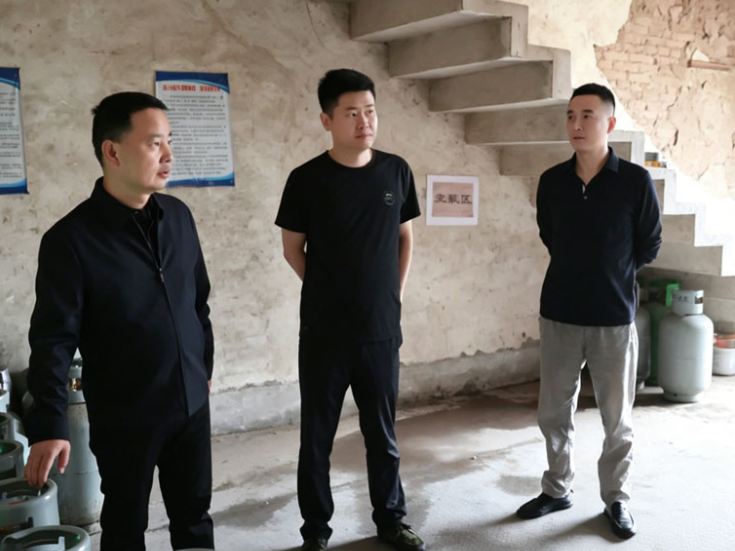 谢专一到北景港镇开展安全生产检查