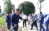 政企党建共建 扮靓路域环境
