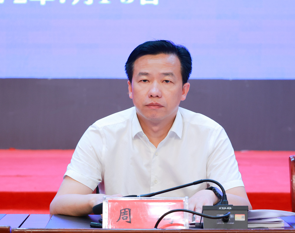 以"随时,及时,时时"的状态落实"时时放心不下"的要求 华容县上半年