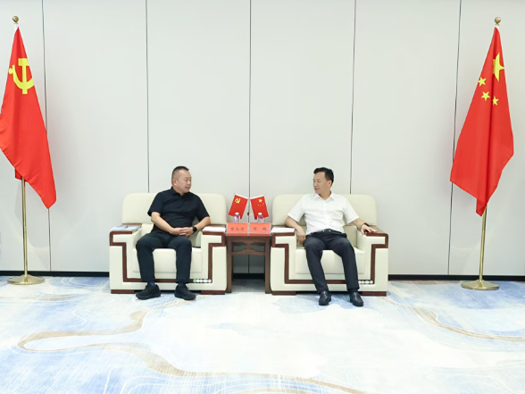青企汇产业联盟负责人来华容考察