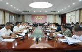 周鹏主持召开十四届县委常委会第5次会议
