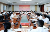 代虹宇到县政府办、经研中心调研座谈