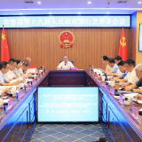 代虹宇主持召开县政府第61次常务会议