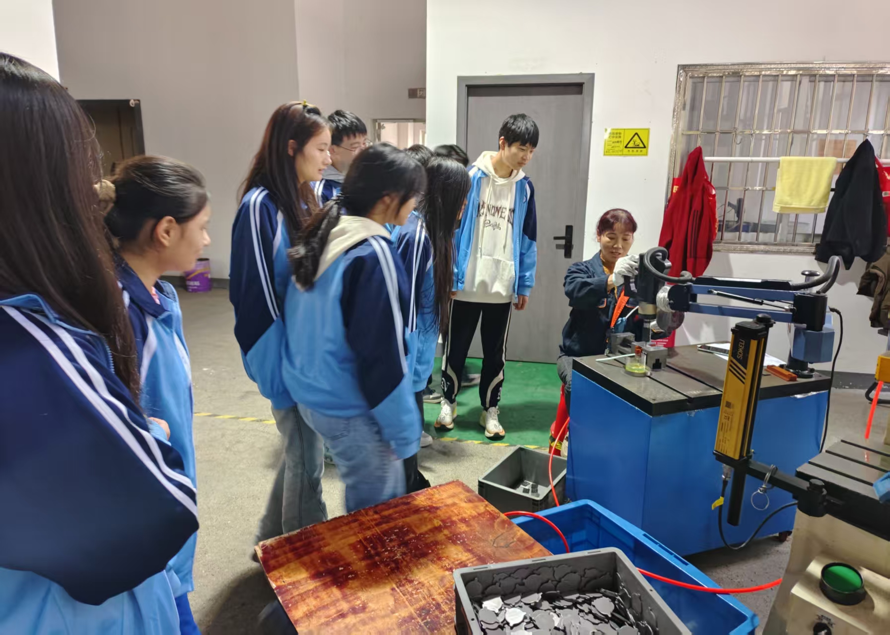 微信图片_20251107143534_465_27.jpg 微信图片_20251107143534_465_27.jpg