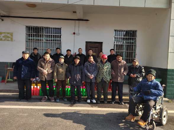 关爱“一老一小”治河渡镇商会联合教育基金分会开展走访慰问活动 