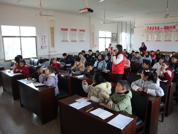 北景港镇公益课堂开课  丰富乡村孩子寒假生活