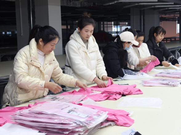 华容县政企联动破解纺织企业用工难