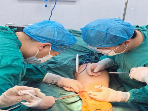 华容县治河渡镇卫生院成功开展静脉曲张手术