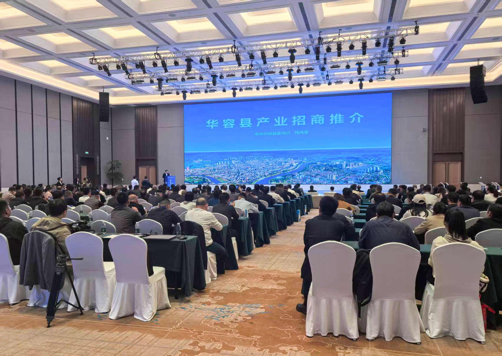 12345678.jpg 12345678.jpg