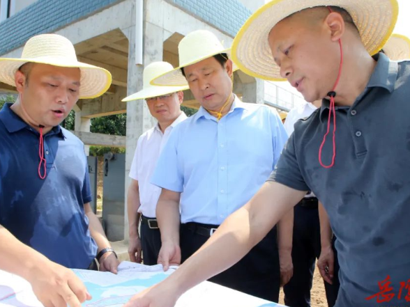 全力以赴奋战下半年  推动经济持续回升向好‌  李挚来华容县调研