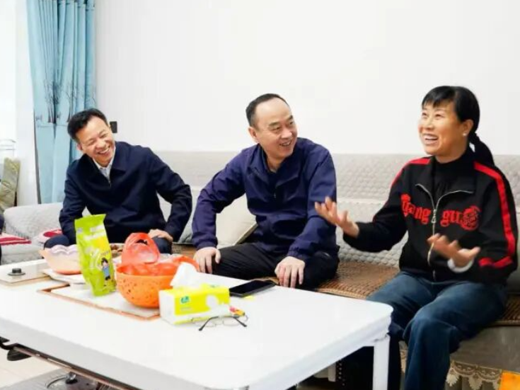 唐浩然赴华容县督导安全生产、生态环保和文旅消费等工作