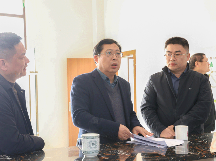 陶伟军调研重点企业招工、高标准农田建设等当前重点工作