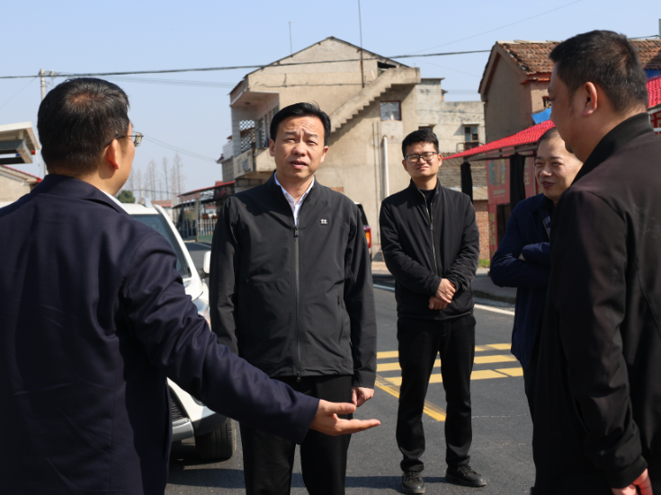 周鹏调研督导春耕生产、防汛备汛等工作并开展巡田巡河巡林