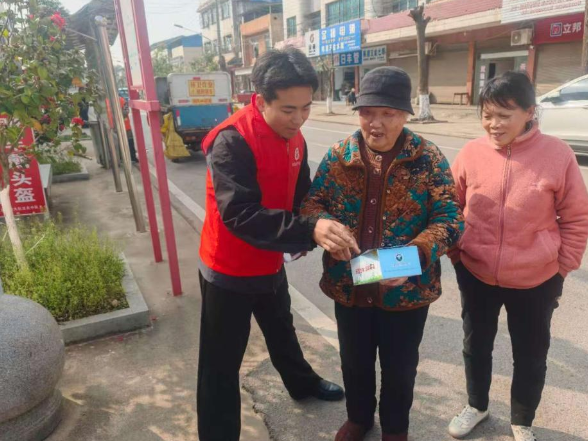 插旗镇开展反诈宣传 守护老年人“钱袋子”