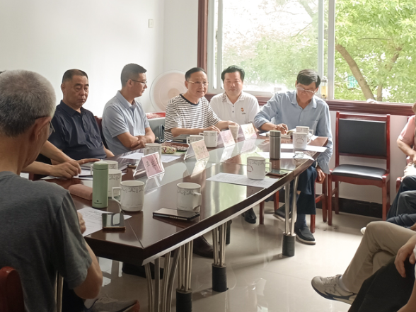 华容县历史文化研究会党支部召开专题会议