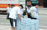 2万箱矿泉水传递夏日清凉和高温关怀