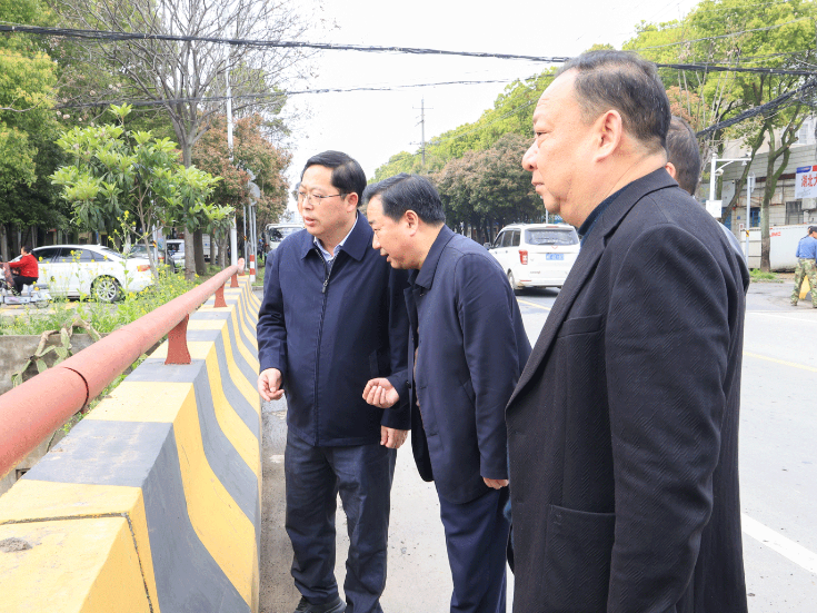 陶伟军调研安全维稳工作