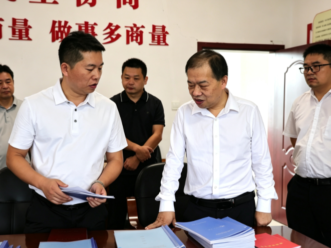 张水锋前往万庾镇调研督导当前重点工作