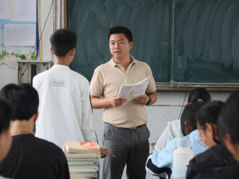 建设年轻人友好县域｜易豹：扎根乡土办教育 五育并举育新人