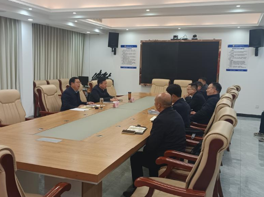 星夜督战聚合力 攻坚奋进抓落实——华容县连夜调度团洲垸重点工作