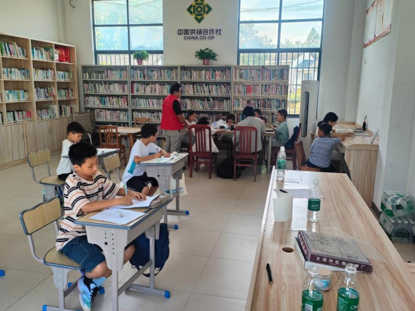 万庾镇：公益托管进乡村 守护孩童多彩暑假
