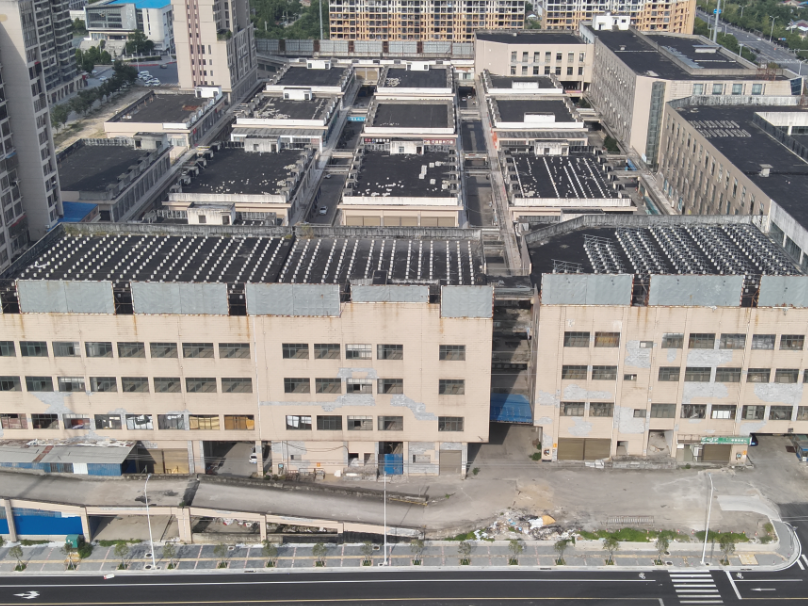华容县城市管理综合行政执法大队开展招牌广告专项整治