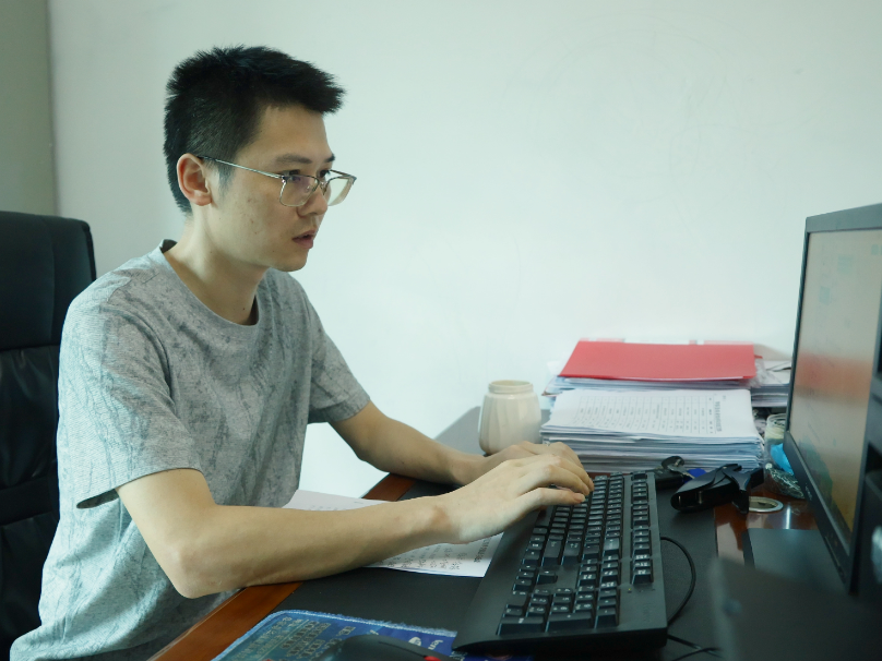 党旗在基层一线高高飘扬｜刘湖海：服务岗位践初心 实干担当写忠诚