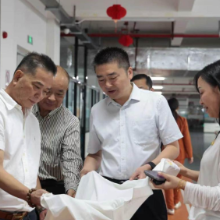 广东省汕头市锦順毛织工艺有限公司来华容考察调研