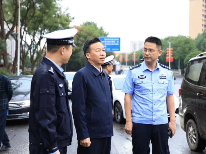周鹏深入一线宣讲市第九次党代会精神 调研督导当前重点工作并慰问值班值守工作人员