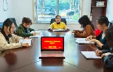 县妇联传达学习县两会精神