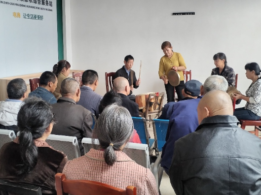 注滋口镇新洲村开展文化惠民活动