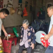 操军镇走访慰问计生困难家庭