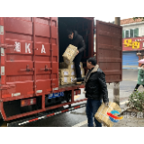 湘乡：送书下乡 为299家农家书屋加“餐”