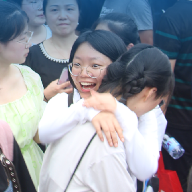 “我们考完啦！”湘乡考生“花式”离场