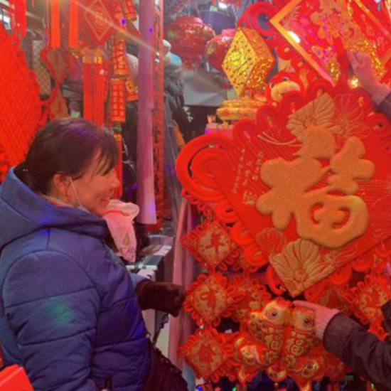 新春走基层丨年货市场火热 湘乡年味渐浓