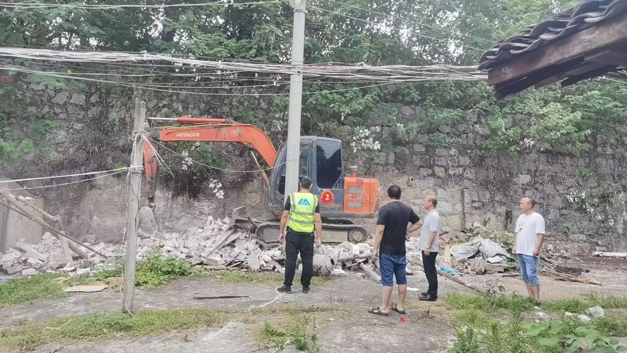 双清区兴隆街道扎实推进老旧小区改造工作(图1)
