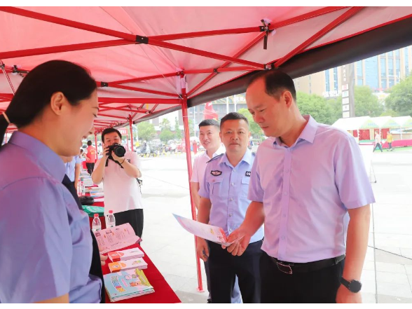 禁毒宣传进万家 | 双清区开展全民禁毒宣传月活动