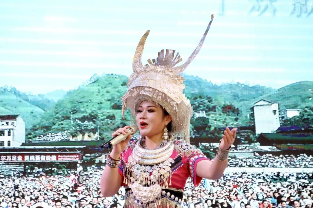 (歌手演唱 廖慧君 摄).png