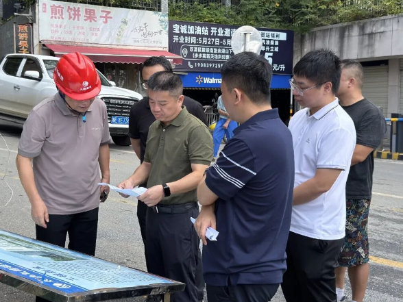 刘文龙调研城市更新和基层党群服务工作