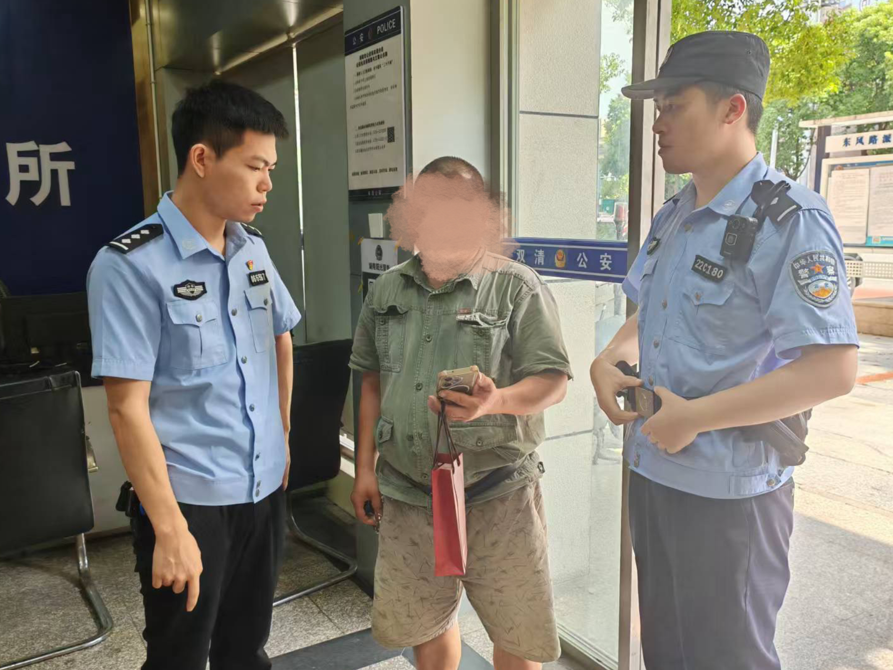 警企联动显成效，东风路派出所守住群众近3万元财产
